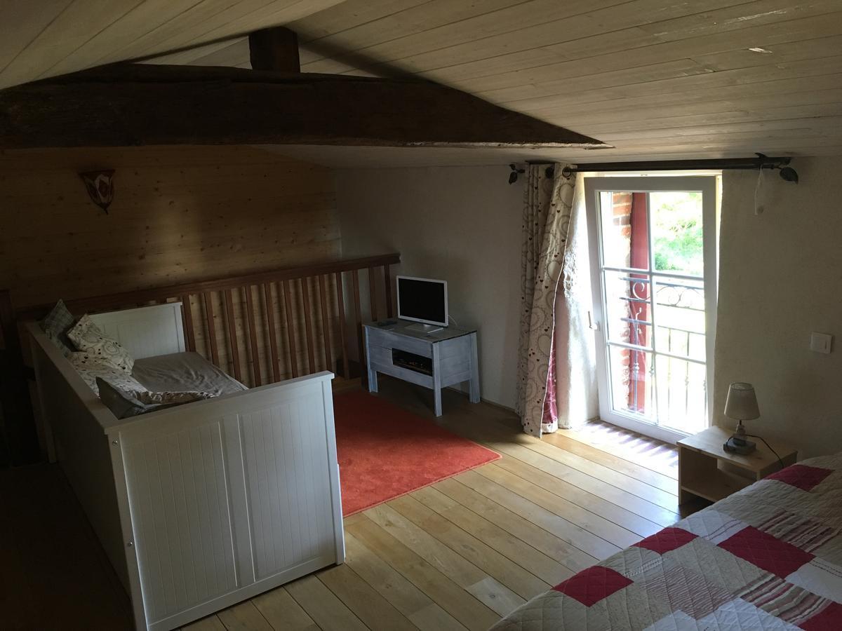 Gite Le Puy Rabasteau Chantonnay Exterior photo
